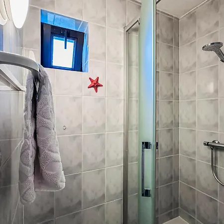 Stunning In With Kitchen Tatil Evi