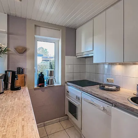 Сasa de vacaciones Stunning In With Kitchen *